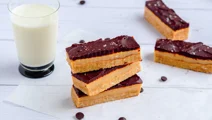 Salted caramel protein bars