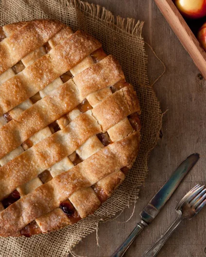 Apple Raspberry Pie Uk Easy Raspberry Pie Recipe Recipe | Arla UK