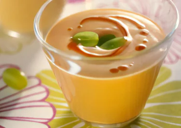 Krämig nyponfromage