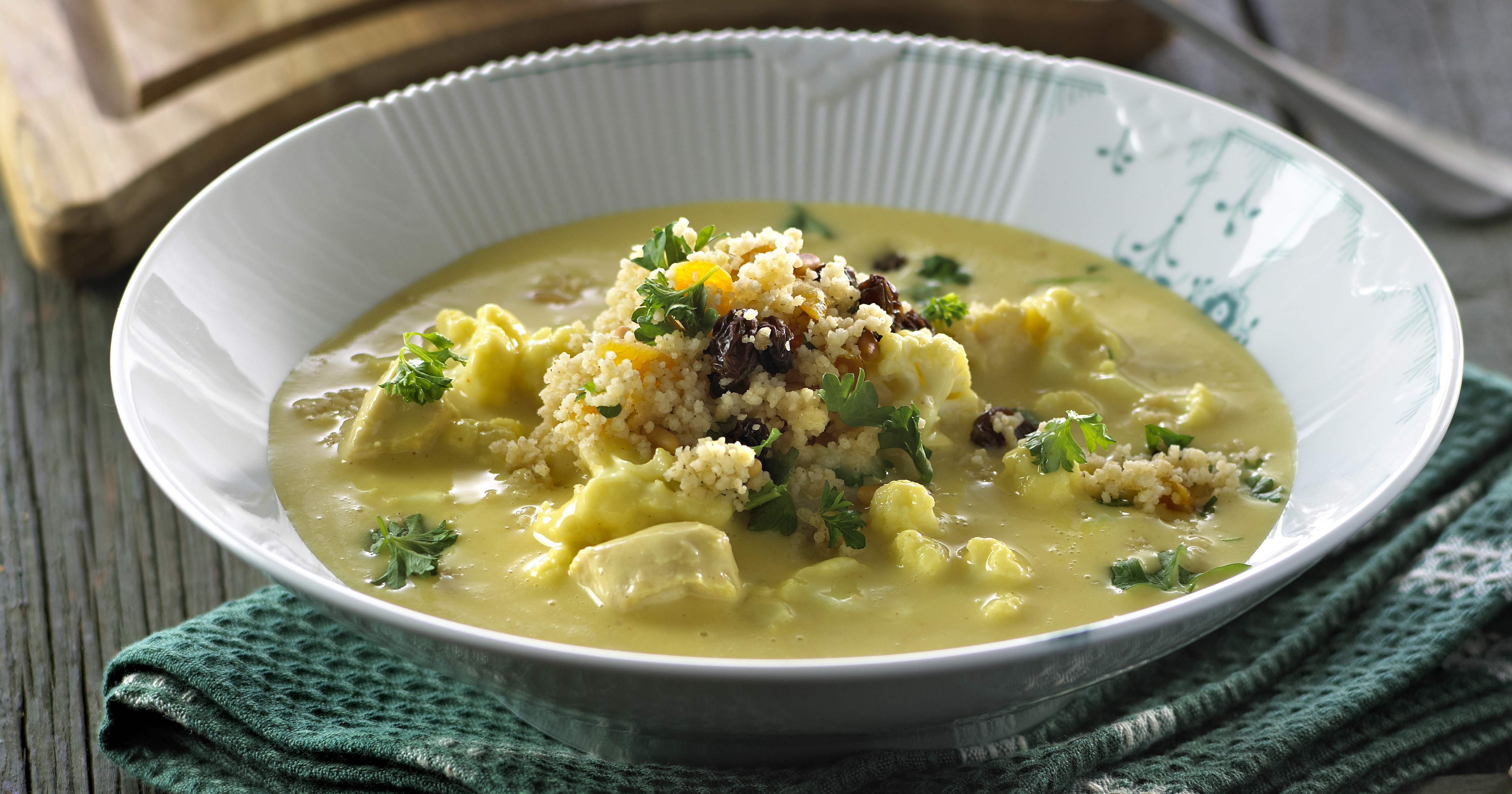 Blomkålssuppe og krydret couscous