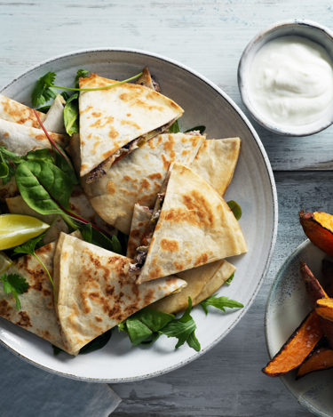 Quesadillas with Bean Stir-fry and Cheese Recipe | Arla UK