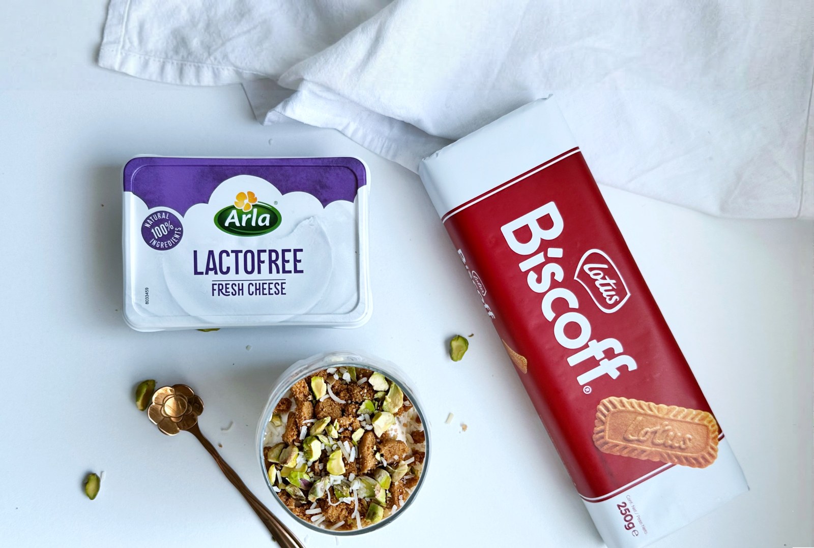 Cheesecake japonesa con Arla Queso de untar Lactofree y galletas Biscoff