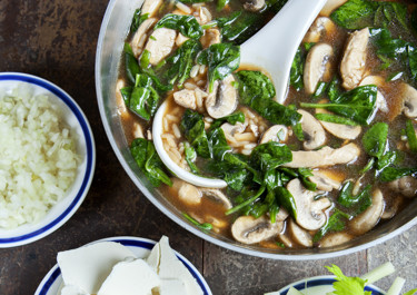 Suppe med spinat og kylling