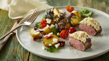 Lammefilet med tapenade og lun salat