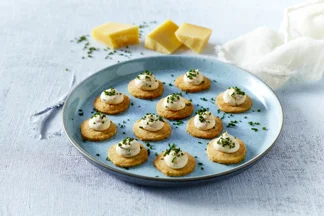 Ostespecier med flødeostcreme