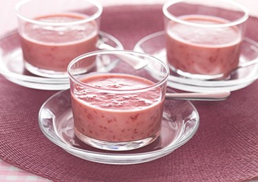 Vadelma-kanelipannacotta