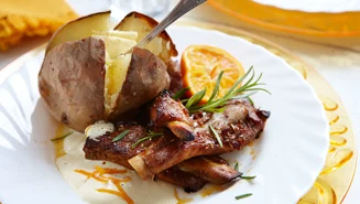 Revbensspjäll med clementin och rosmarin