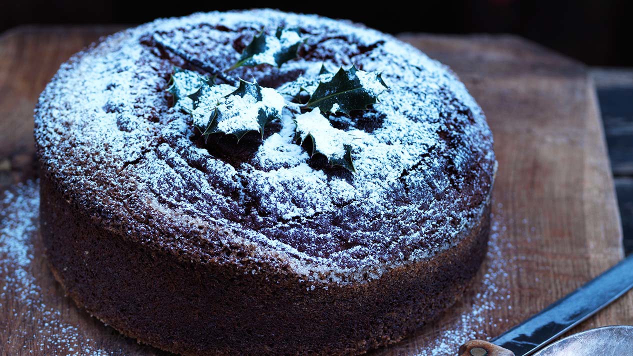 SPICED CHRISTMAS CAKE