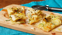 Artisjokpizza met truffelkaas