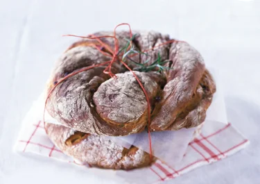 Lingon- och rosmarinbröd