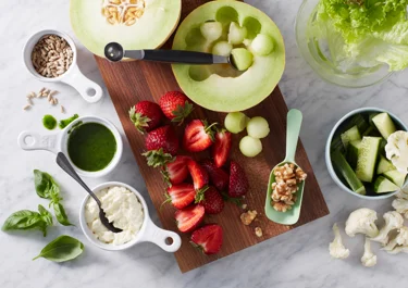 Sallad med fetaostkräm och örtolja