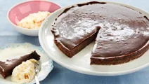 Kladdkaka med lakrits och chokladfudge