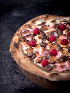 Pizza dessert