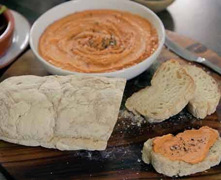 حمص بالفلفل الاحمر