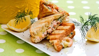 Räktoast med majonnäs