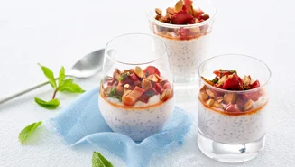 Lactosevrije chia pap met gebakken rabarber