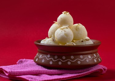 Rosogolla (রসগোল্লা)