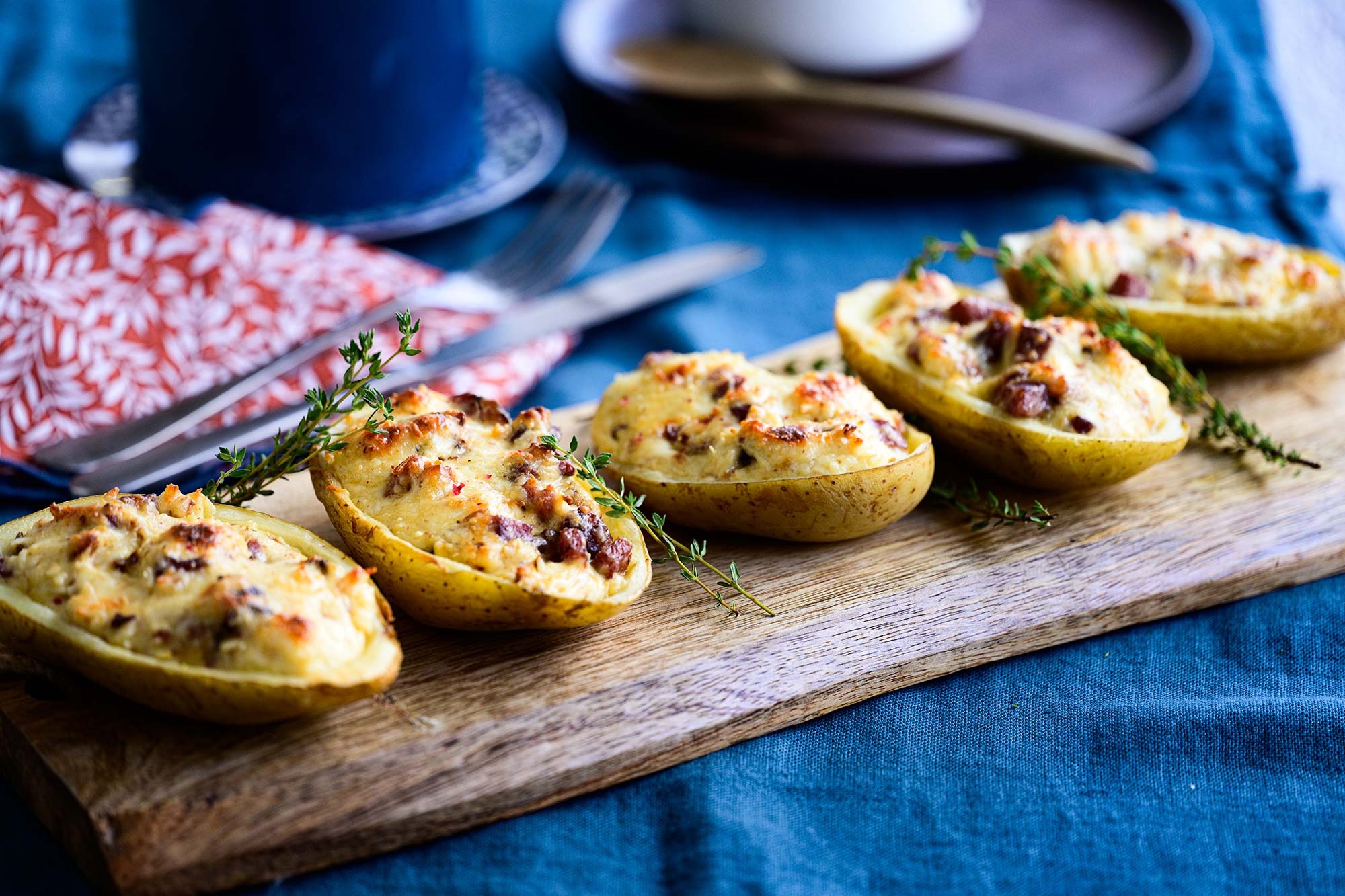 Πατάτες γεμιστές με τυριά και σύγκλινο