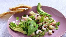 Salat med rejer og avocado
