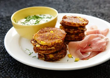 Majsplättar med gräddfil