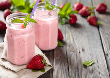 Smoothie με ρόφημα γάλακτος Arla Protein , φράουλα και lime