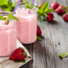 Smoothie με ρόφημα γάλακτος Arla Protein , φράουλα και lime