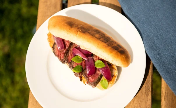 Mørbradbiff på engangsgrill