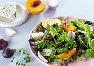 Σαλάτα με ροδάκινα & μπλε τυρί