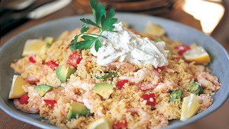 Couscous med avokado och räkor