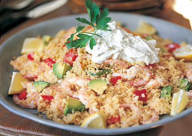 Couscous med avokado och räkor