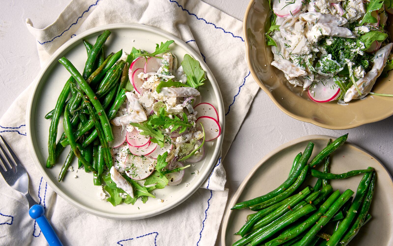 Pastasallad med stekt haricot verts