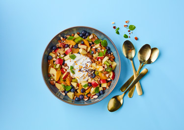 Frugtsalat med ingefær og skyr   