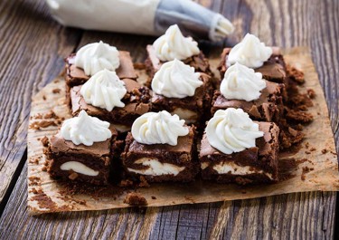 Cheesecake Brownies με Arla Φρέσκο Τυρί Κρέμα