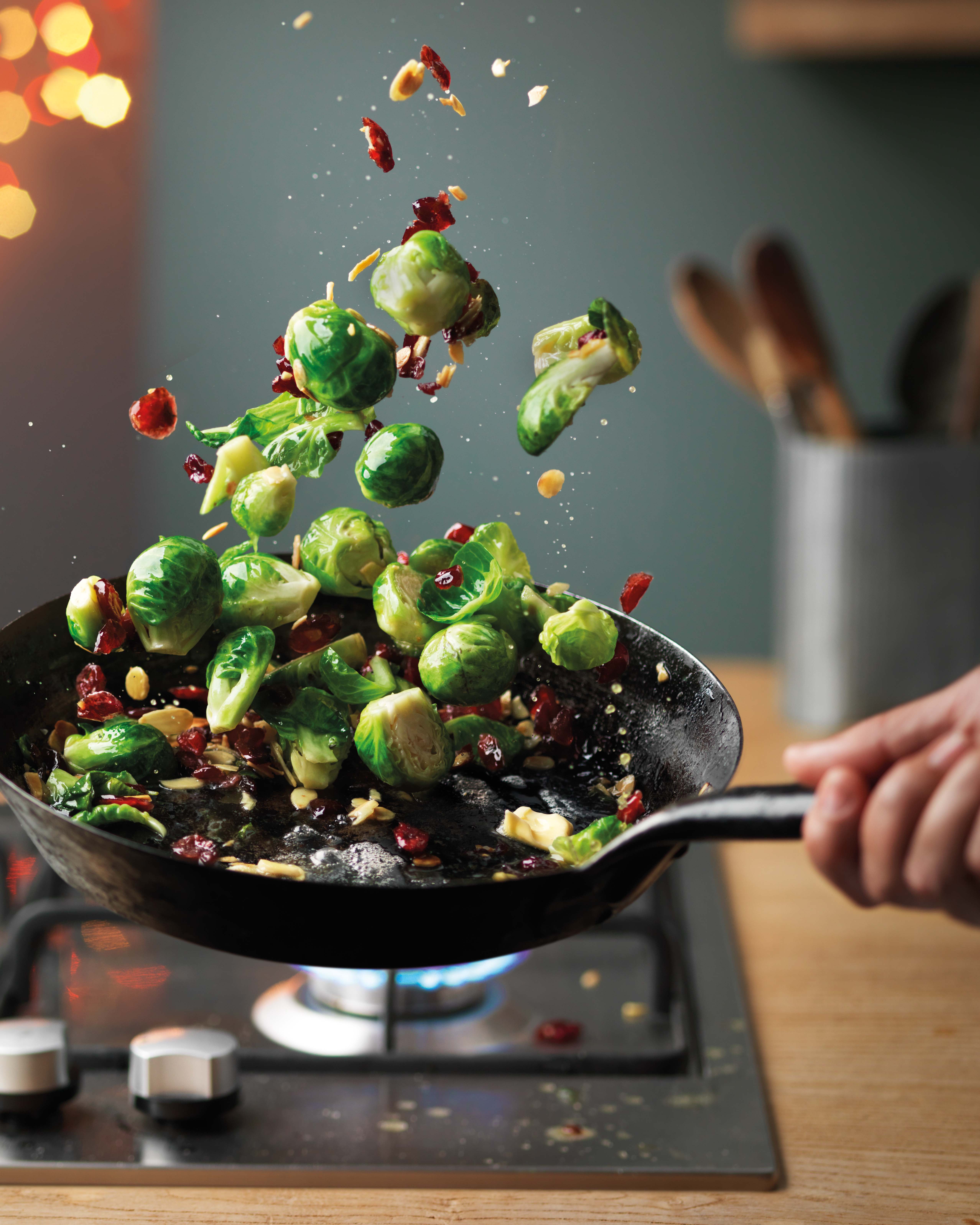 Spruitjes met cranberries en amandelen