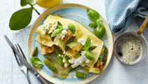Åben lasagne med brunet smør og asparges