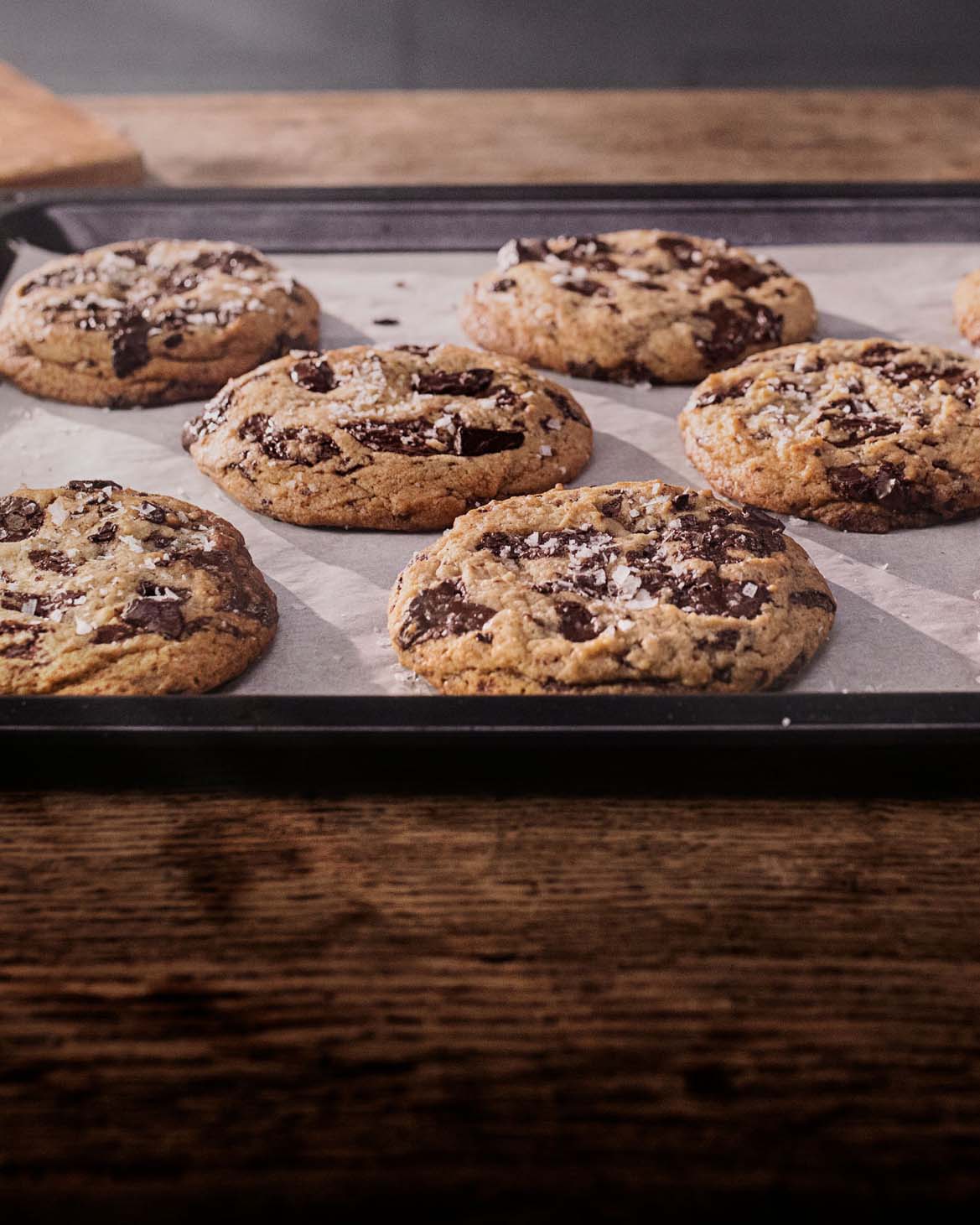 Αλατισμένα μπισκότα με κομματάκια σοκολάτας