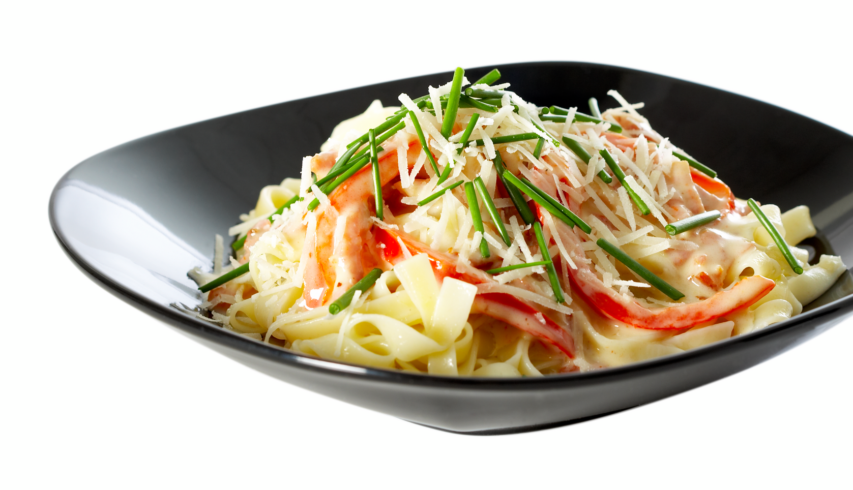 Frisk pasta med rød peber og purløg