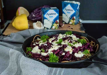Red cabbage pasta