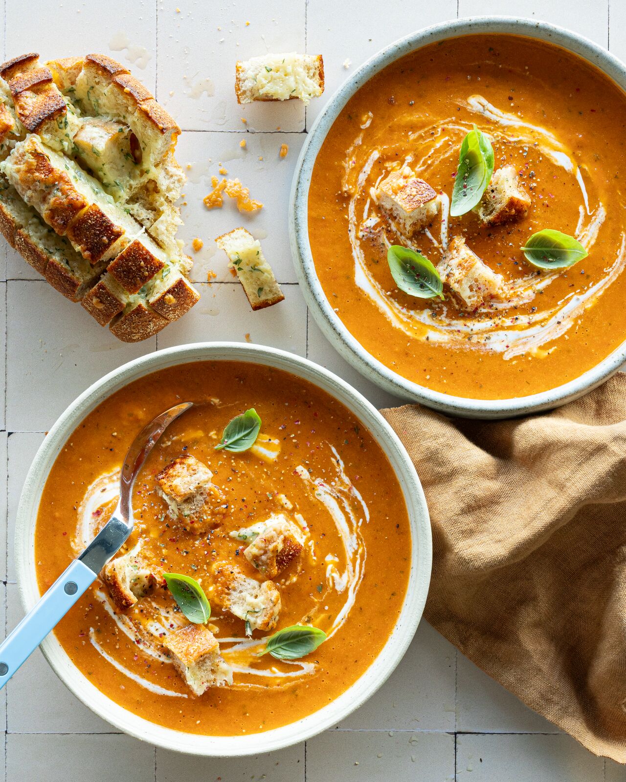 Bagt tomatsuppe