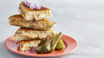 Tuna melt sandwich