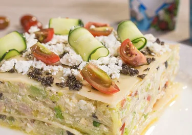 Lasaña fría de ensalada de atún y Arla Apetina sin lactosa