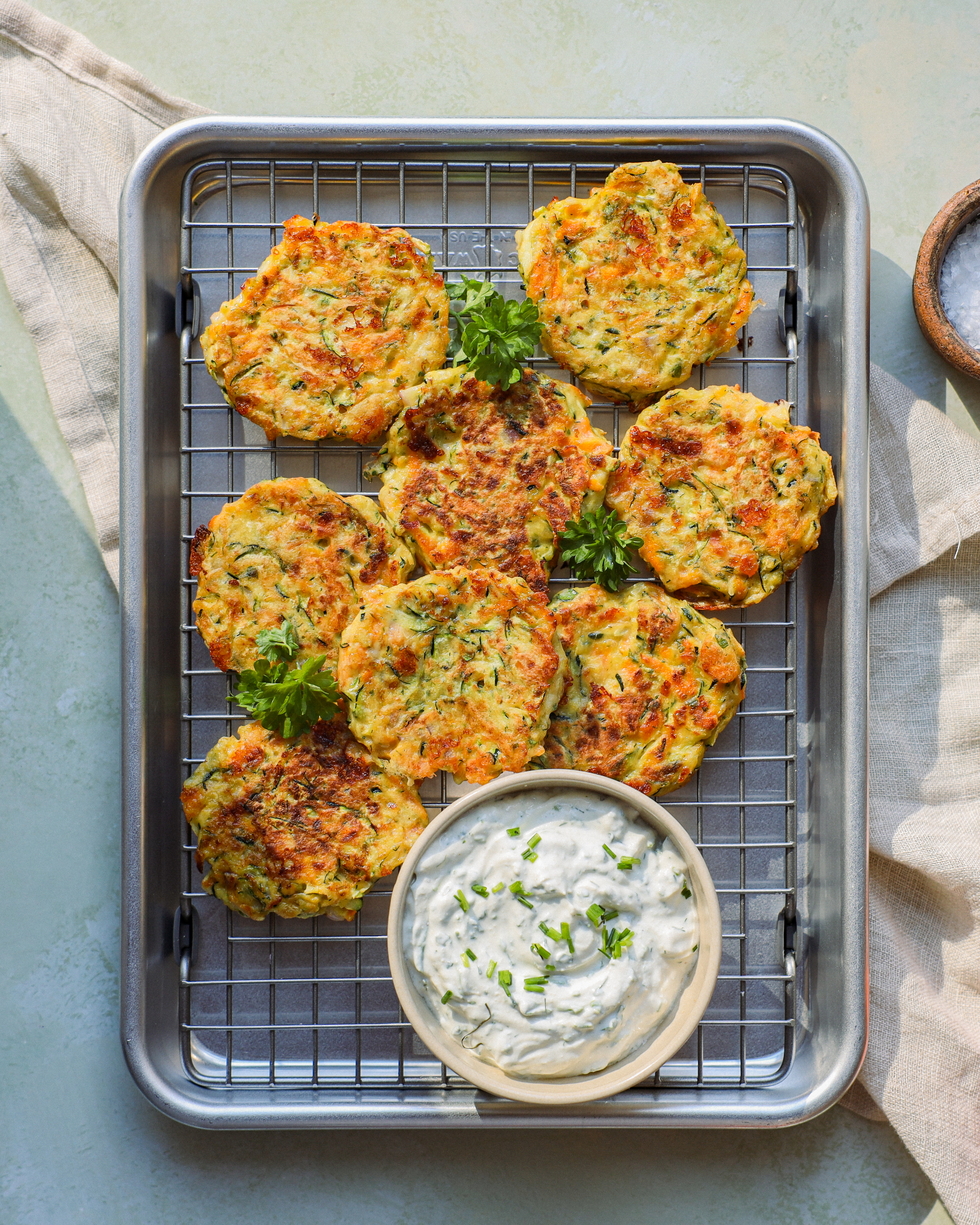 Gemüsepuffer mit Zucchini und Karotten
