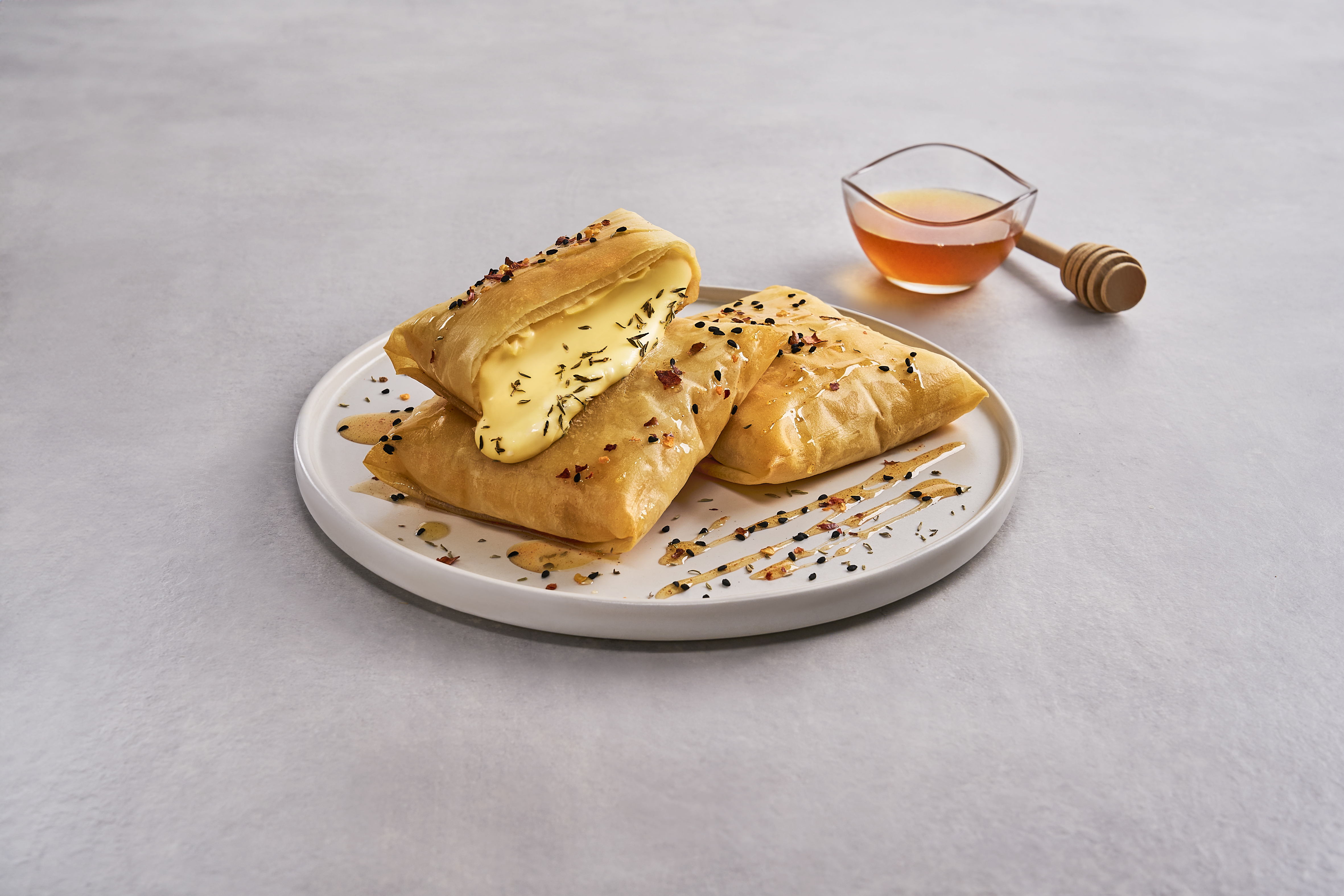 Cheese Parcels with Honey 