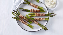Bacon-wrapped asparagus
