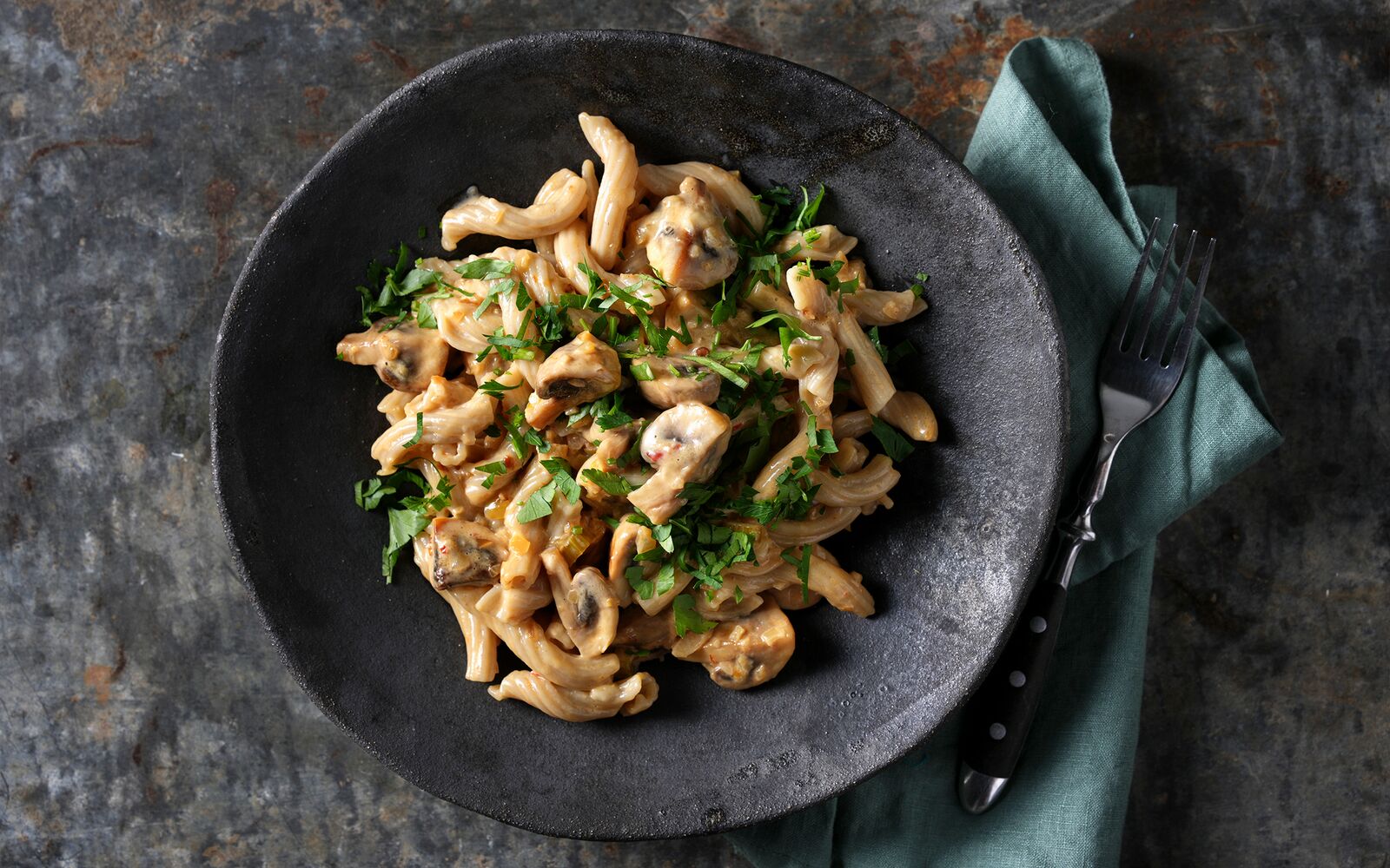 Gräddig svamppasta med parmesan
