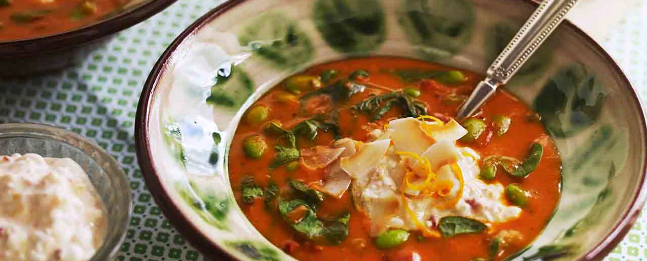 Tomatsoppa med apelsin och kokos