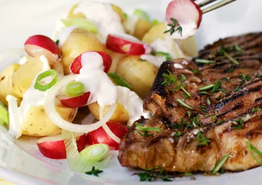Grillad karré med färskpotatissallad