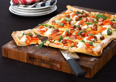 Kabanossi-smetanapizza