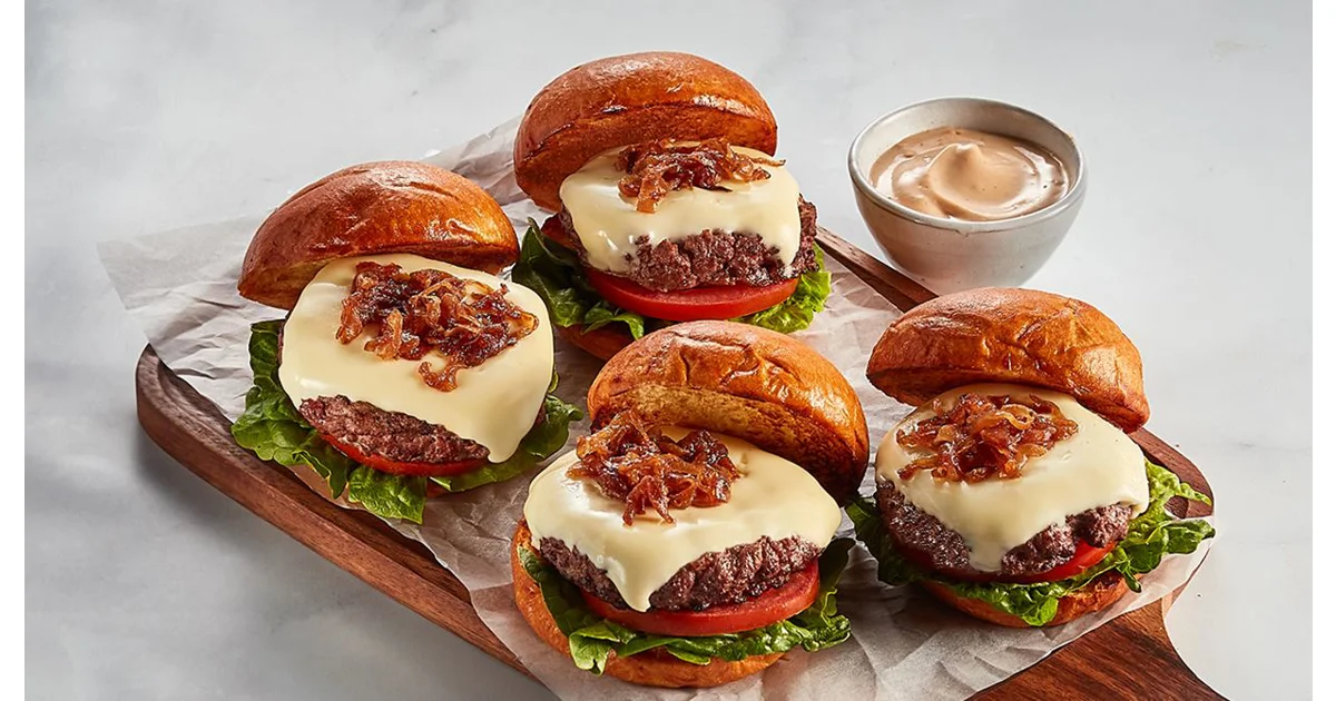cheese-burger-with-caramelized