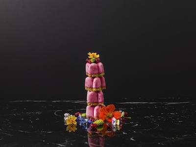 Cheesecake på lingon, kanel och citron med crumblebotten på rostat teffmjöl